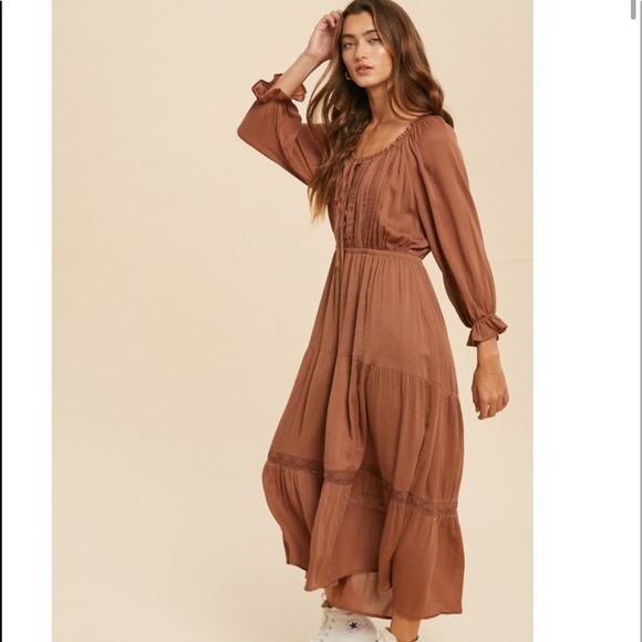 In Loom Earthen Lace Midi Dress - Picture 5 of 7